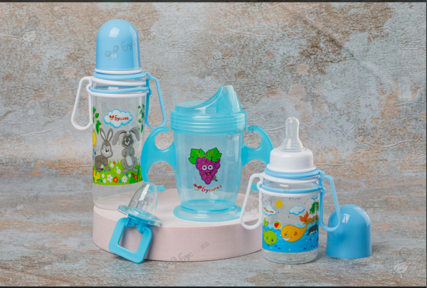 Набор детской посуды ( поильник250 мл, бутылочка 250 мл, бутылочка 150 мл, пустышка) арт.123 Бусинка купить в Саратове